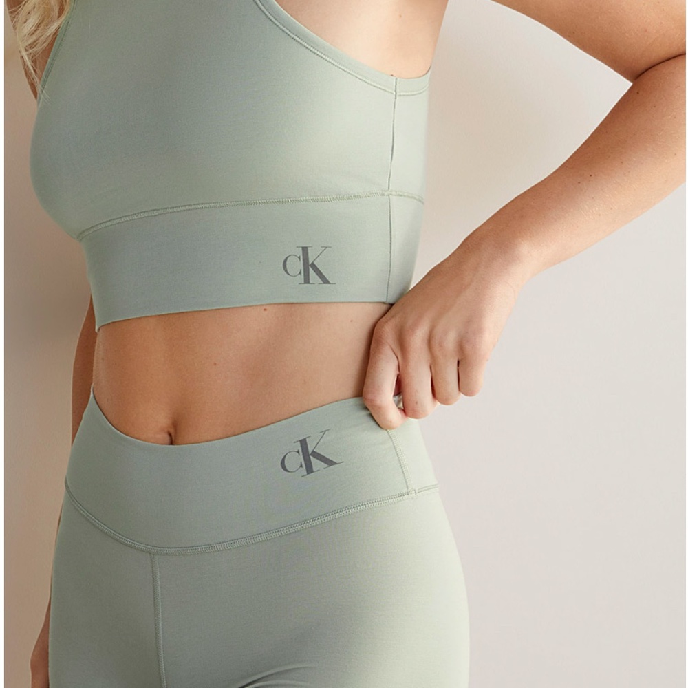 Calvin Klein light green flex fit bralette and short set NWT